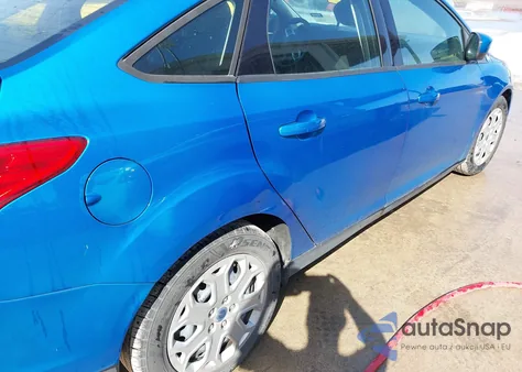 2012 Ford Focus Se z USA, uszkodzony, nr VIN 1FAHP3F24CL415176